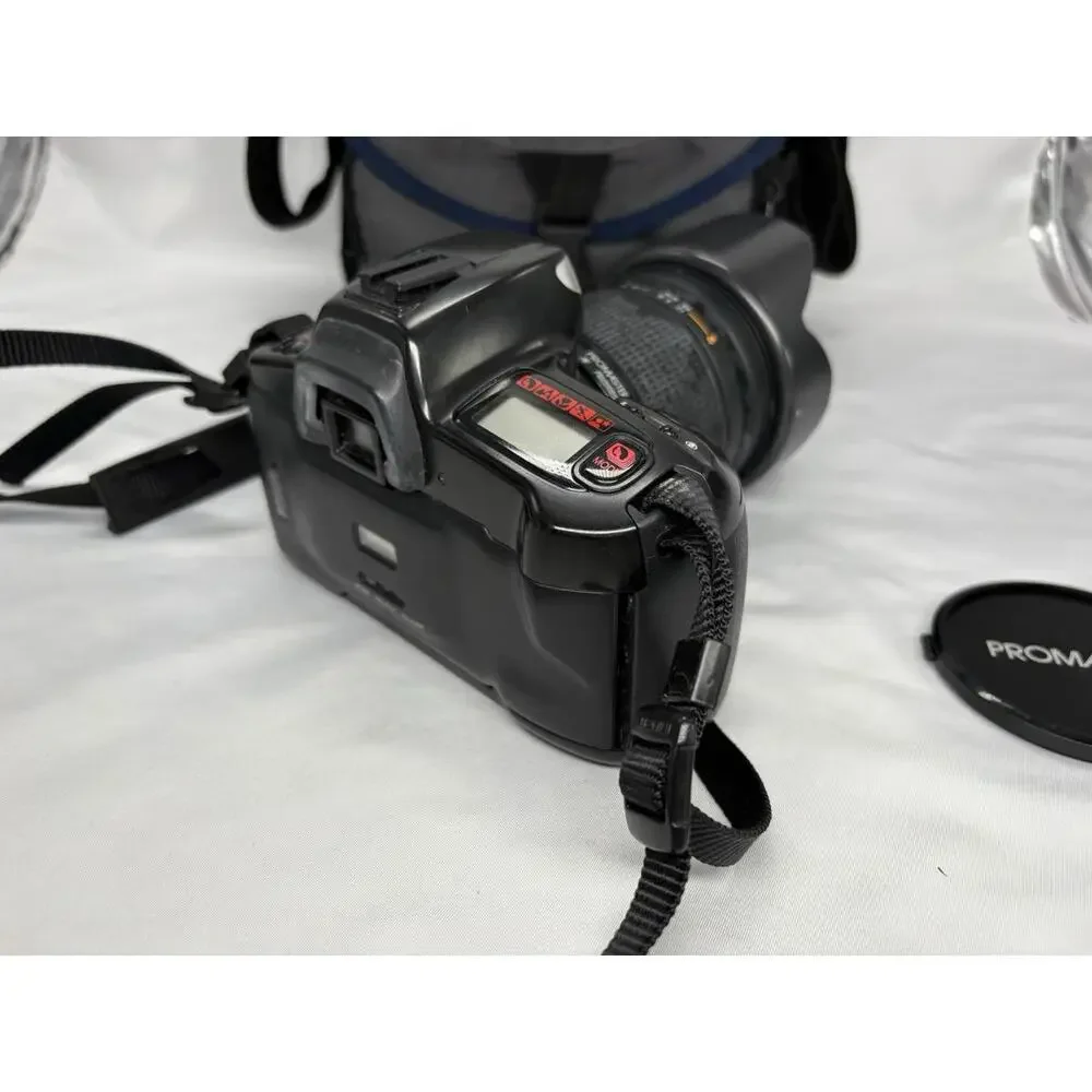 Minolta Maxxum 330si RZ 35mm SLR Film Camera Bundle 2 Lens, Case, New Battery